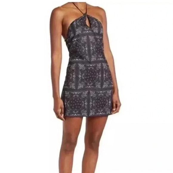 NWT $68 Elodie Black White Bandana Print Halter Neck Mini Dress size medium m - Picture 10 of 11